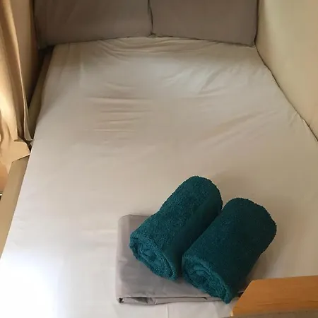 Yacht Experience Lemon Town Bateau-hôtel